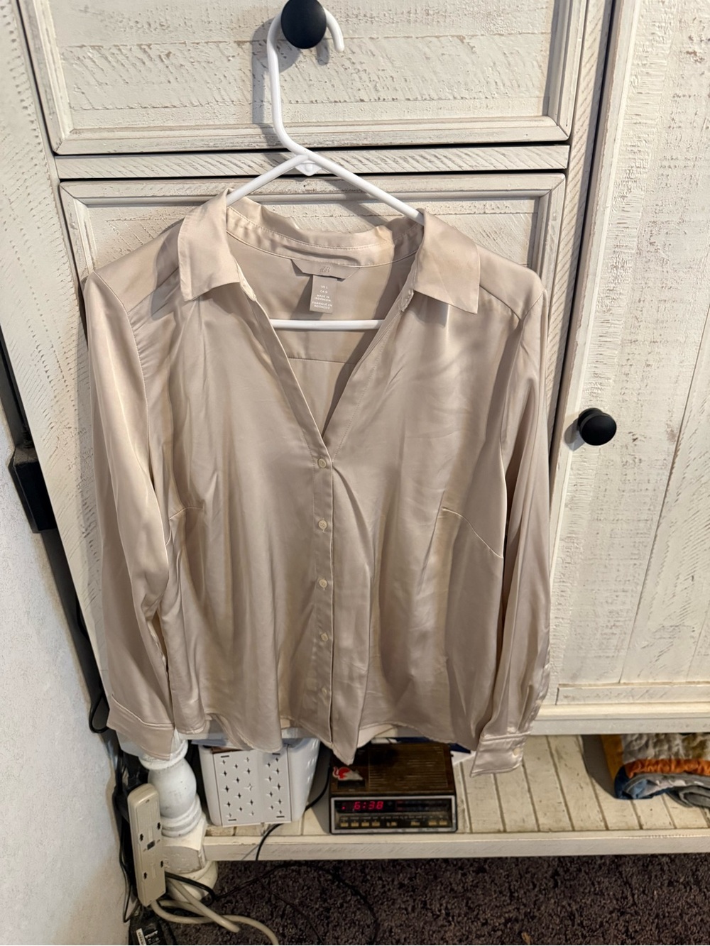 H&M Beige Satin-Look Button-Up Blouse